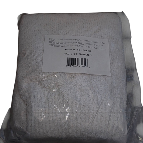 New In Package Rachel Miriam The Cloud Luxury Throw Blanket Cream OS - Picture 2 of 5